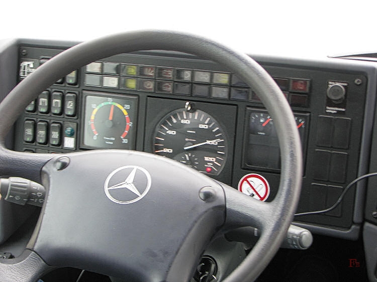 04_Dieser_Bus_ist_etwas_schneller_FE