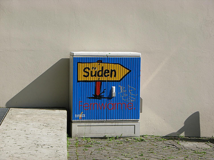 56_moderne_Stadtarchitektur_mit_klarer_Richtung