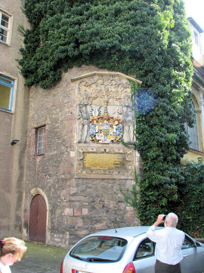 66_aber_erst_noch_ein_Foto_vom_Gruedungsort_der_Universitaet