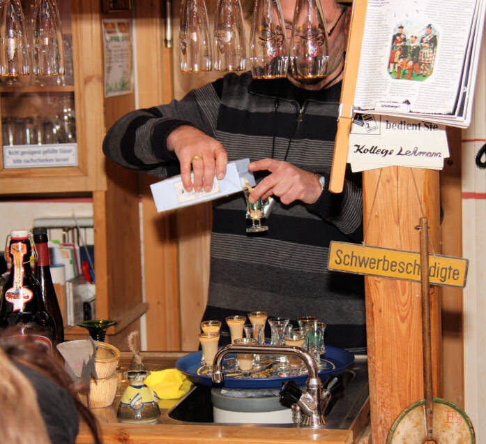 Einen Liter Euterlikeur fuer alle_FE
